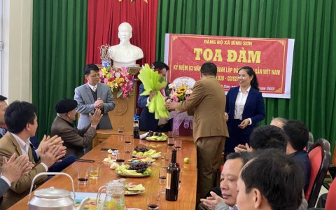 Sáng 3-2, Đảng ủy xã Bình Sơn đã tọa đàm kỷ niệm 93 năm Ngày thành lập Đảng Cộng sản Việt Nam (3-2-1930 - 3-2-2023).